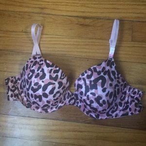 Victoria’s Secret PINK Wear Everywhere T-Shirt Bra